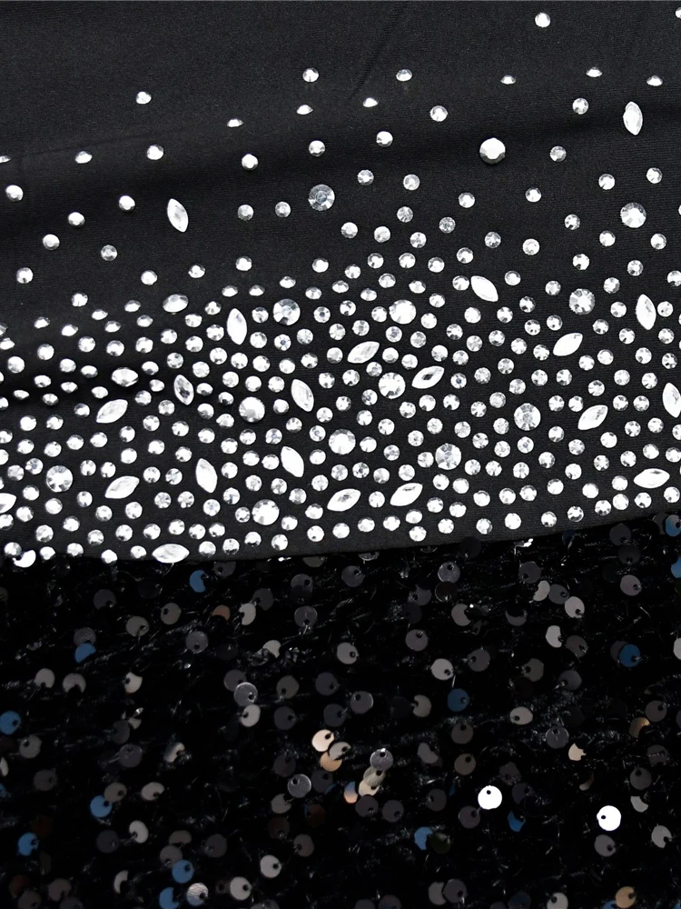 فستان BWQ نسائي مثير بكتف واحد أنيق من حجر الراين لعيد الميلاد فستان ماكسي سبليت سباركلي حفر ساخن ملابس ضيقة للحفلات الليلية