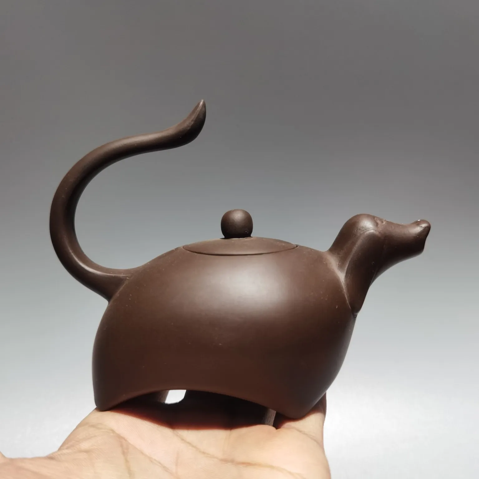 

5"Chinese Yixing Purple clay pot zodiac Dog shape kettle teapot flagon raw ore purple mud Gather fortune Office Ornaments