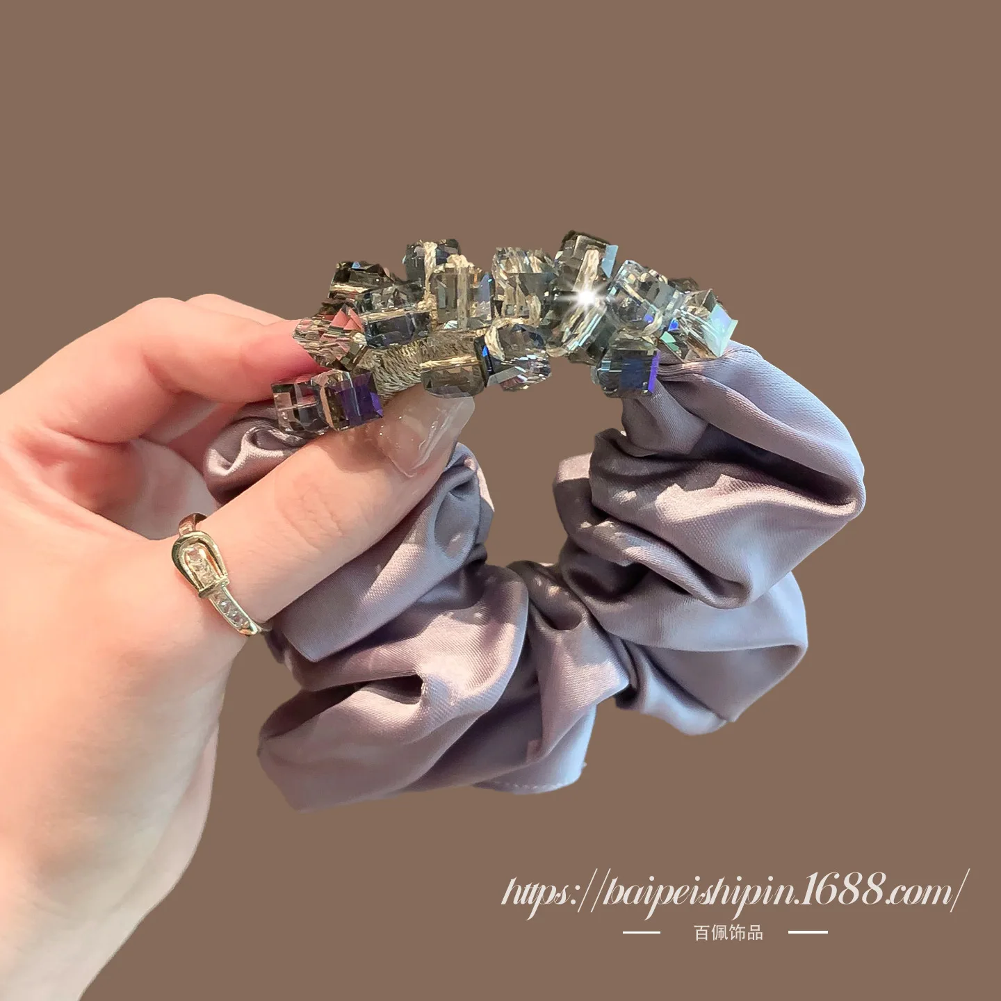 Bling Crystal Hair Ring Elastic Ponytail Ties for Thick Hair Non Slip Scrunchie for Bun Updo Fashion Hair Accessory