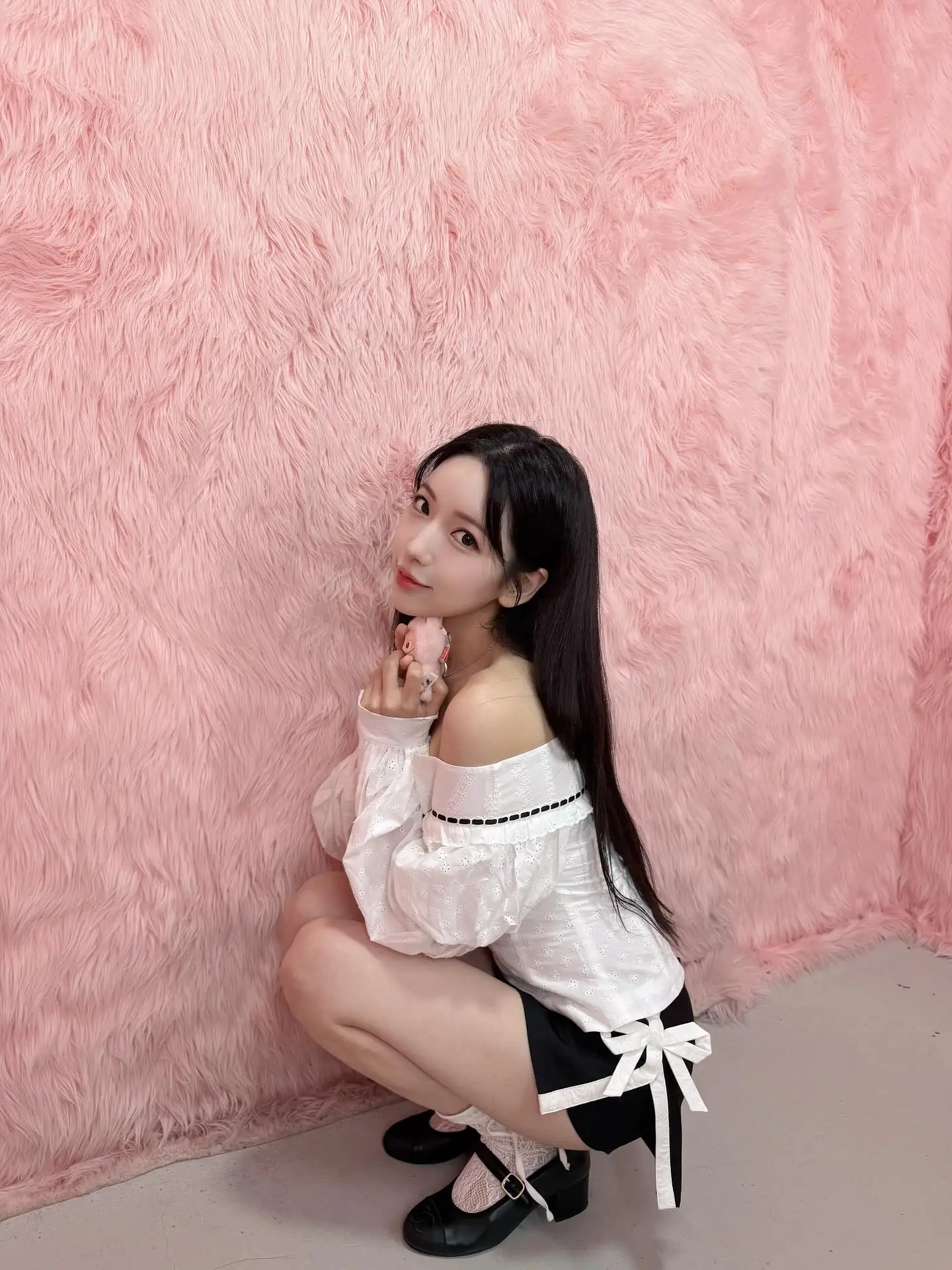 Korea Fashion New Autumn Sexy Slash Neck Women Pullover Top Elegant Hollow Out Embroidery Lantern Sleeve White Cotton Shirts