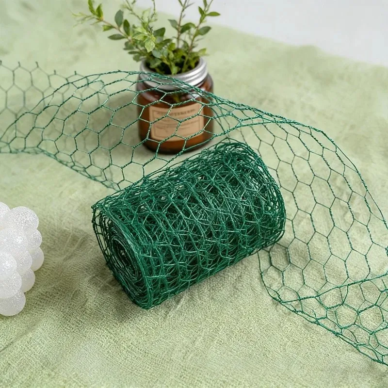 Green PVC-Coated Steel Wire Chicken Cage Net Floral Hexagonal Anti-Rust Fixed Net for Flower Arrangement Decoration