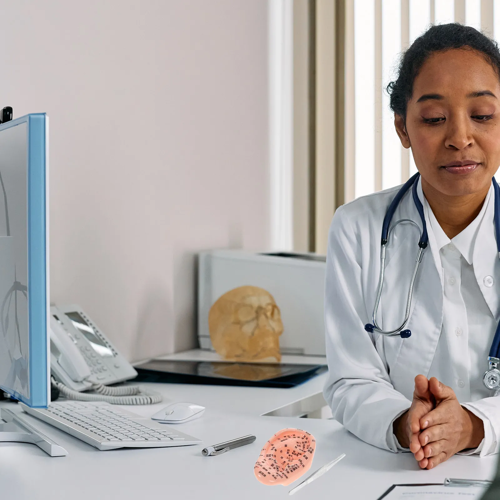 

Ear Acupoint Stickers Kit with Beads for Pressure Relief Natural Pain Management Tools Ear Massage Therapy Accessories