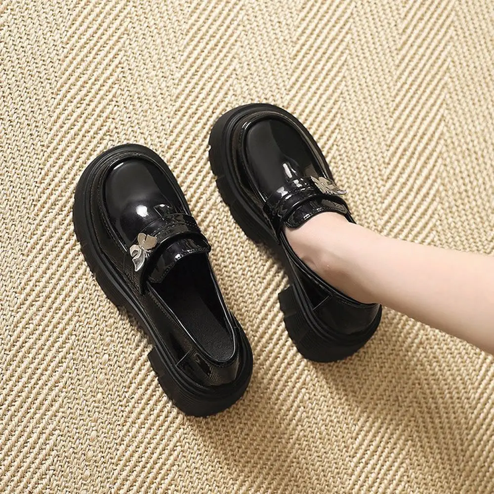 كتلة كعب أحذية واحدة الخريف جديد جولة تو الفم العميق المعادن فراشة منصة عدم الانزلاق المتسكعون