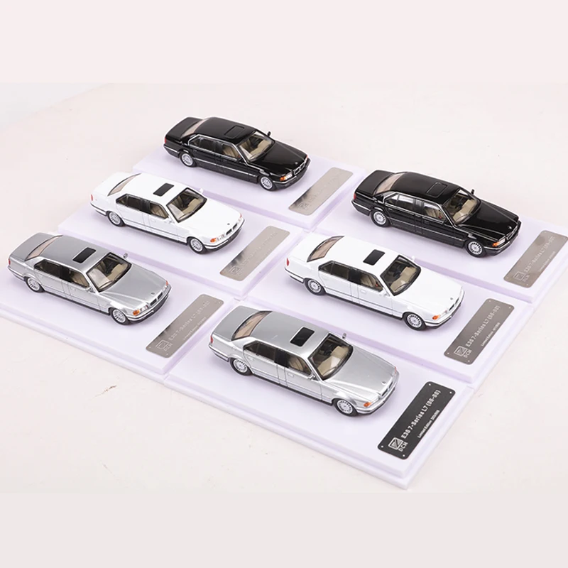 DCM 1:64 E38 7-Series (96-98) (98-01) Alloy Model Car Limited Edition 4500