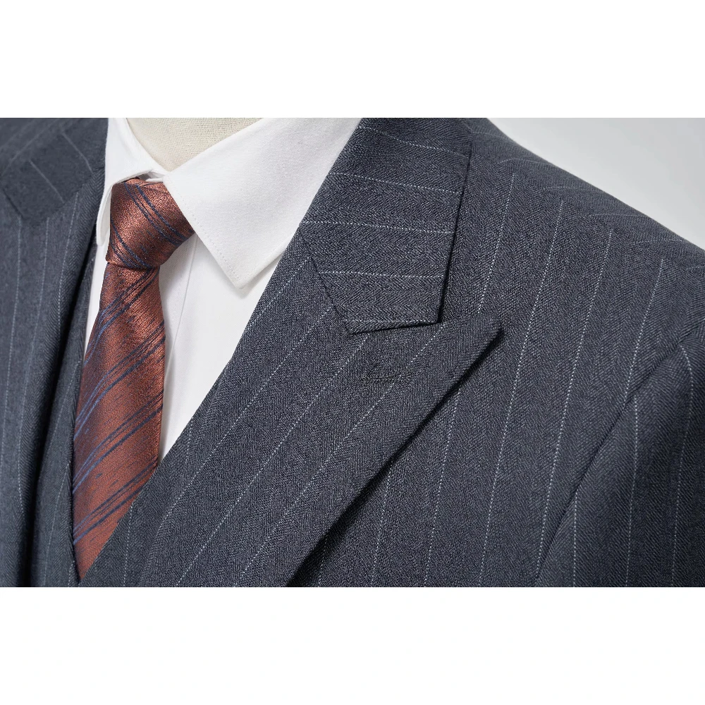 2025 Muscular Groom Suits US Sizes 3D Tailored Italian TR for Broad Shoulders Wedding & Business Set with Adjustable Trousers