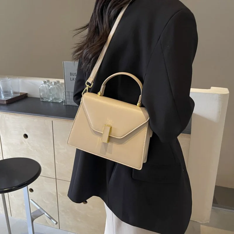 

Повседневная простая однотонная сумка для делового отдыха для женщин в модном минималистском стиле