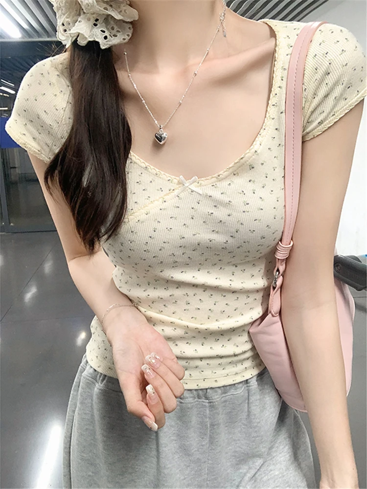 Colorfaith T1373 New 2024 Basic Floral Chic Wild Bottoming Korean Fashion Elegant Lady Women T-Shirts Spring Summer Short Tops