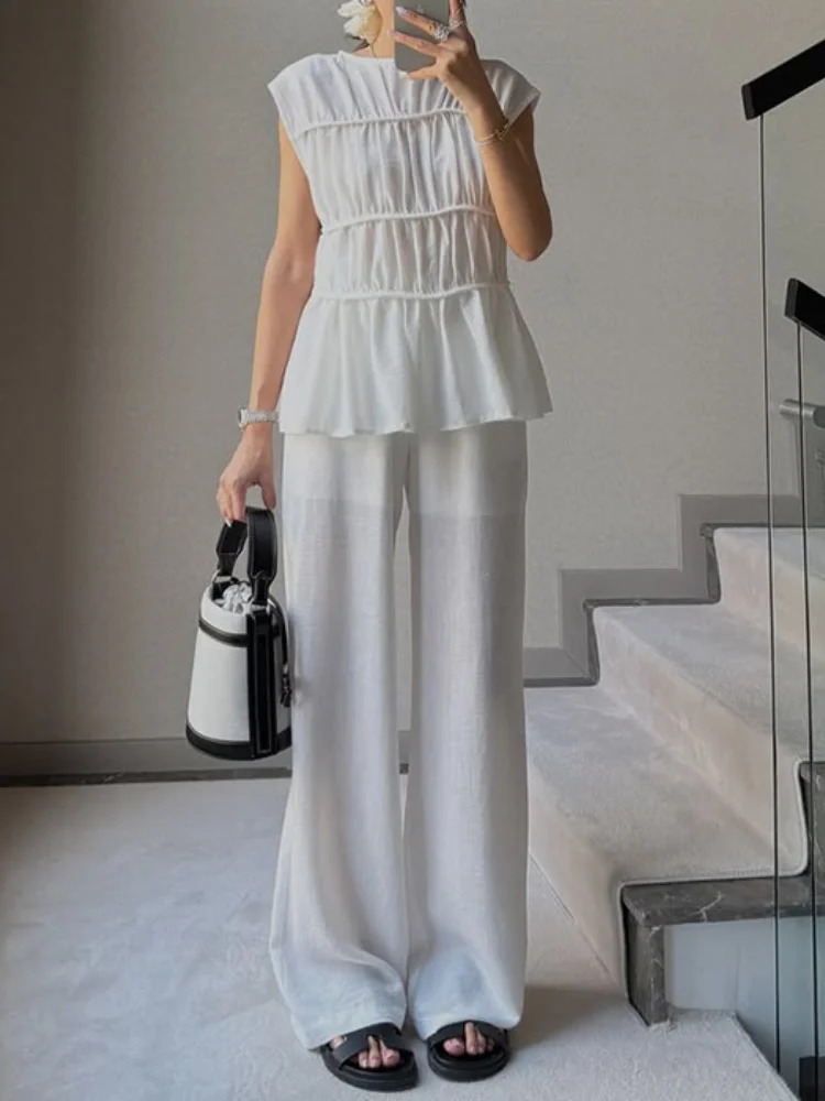 

Sleeveless Pleated Casual Comfortable Solid Color 2-Piece Round Neck Pleated Sleeveless Top and Straight Leg Pants Set