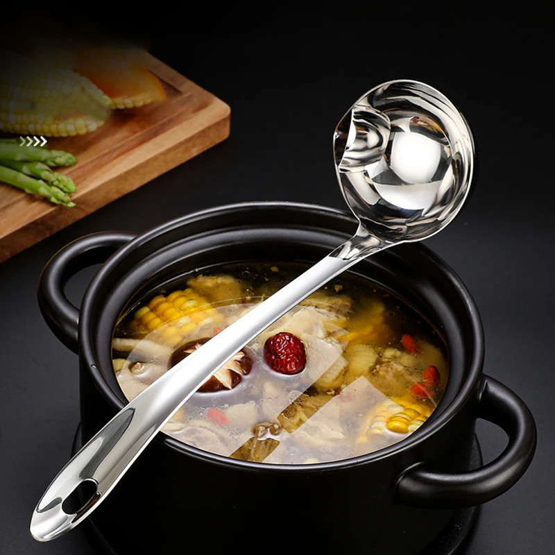 1pc Stainless Steel Soup Fat Oil Separator Ladles Skimmer Spoon Soup Colander for Kitchen with Heat Insulation Anti-scalding