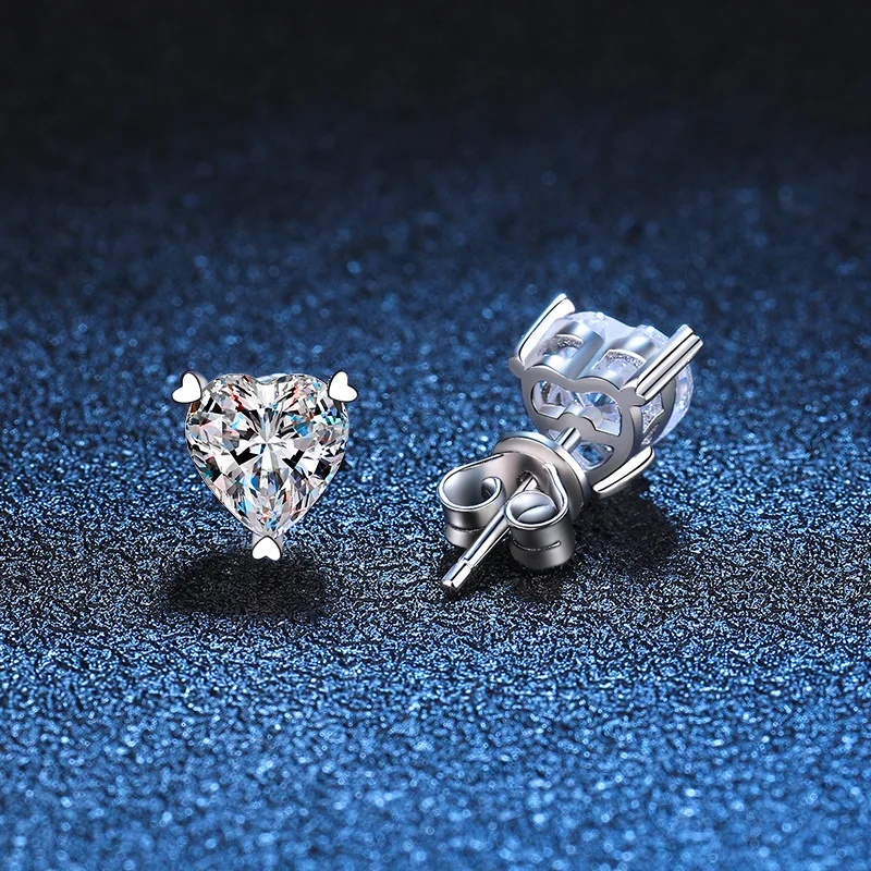 

BR S925 Sterling Silver 1CT Irregular Heart Moissanite Stud Earrings for Women, Simple & Elegant Ear Jewelry
