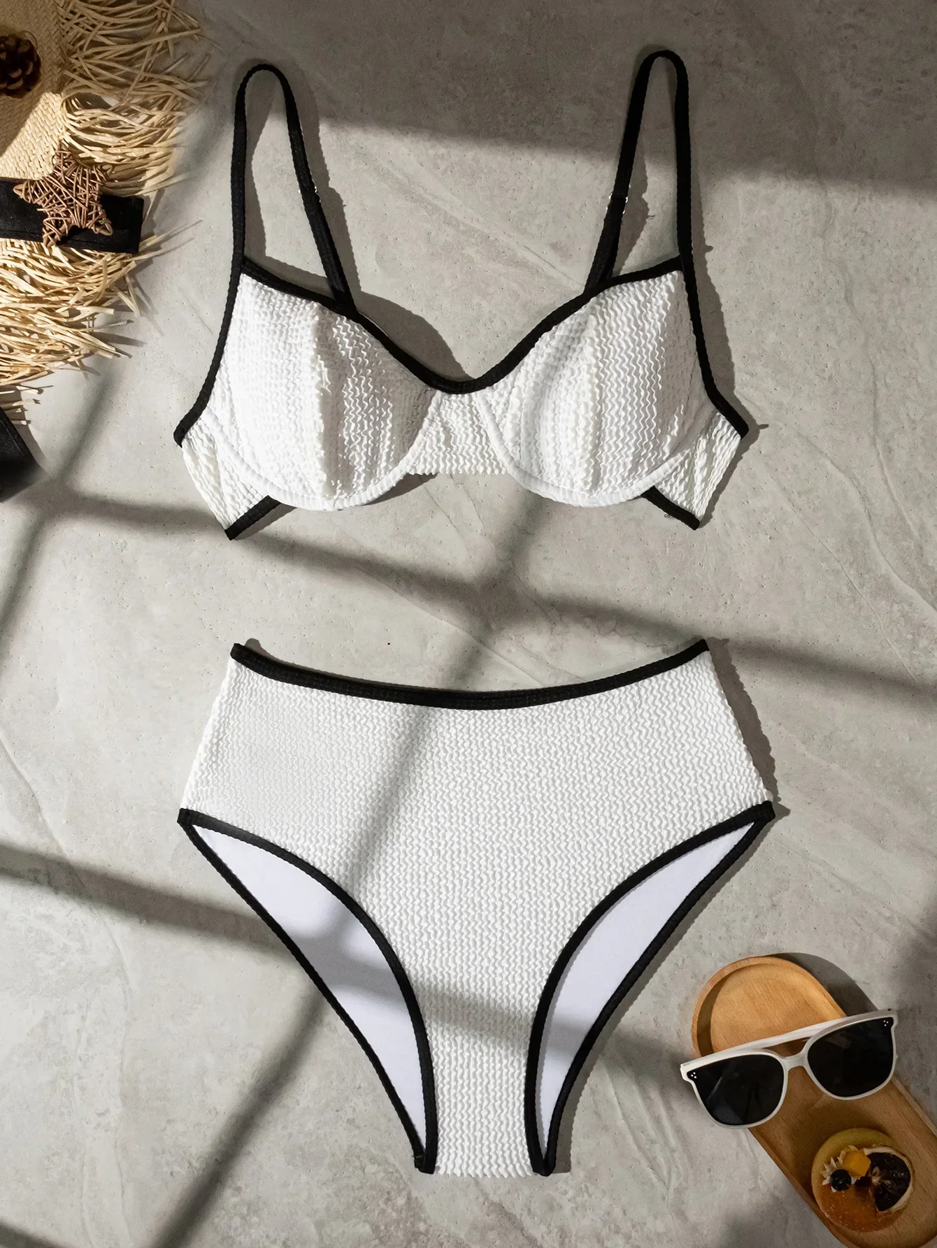 Traje de baño de contraste blanco y negro para mujer, Bikini Push Up con aros de cintura alta, conjunto de 2 piezas, traje de baño sin espalda con tirantes