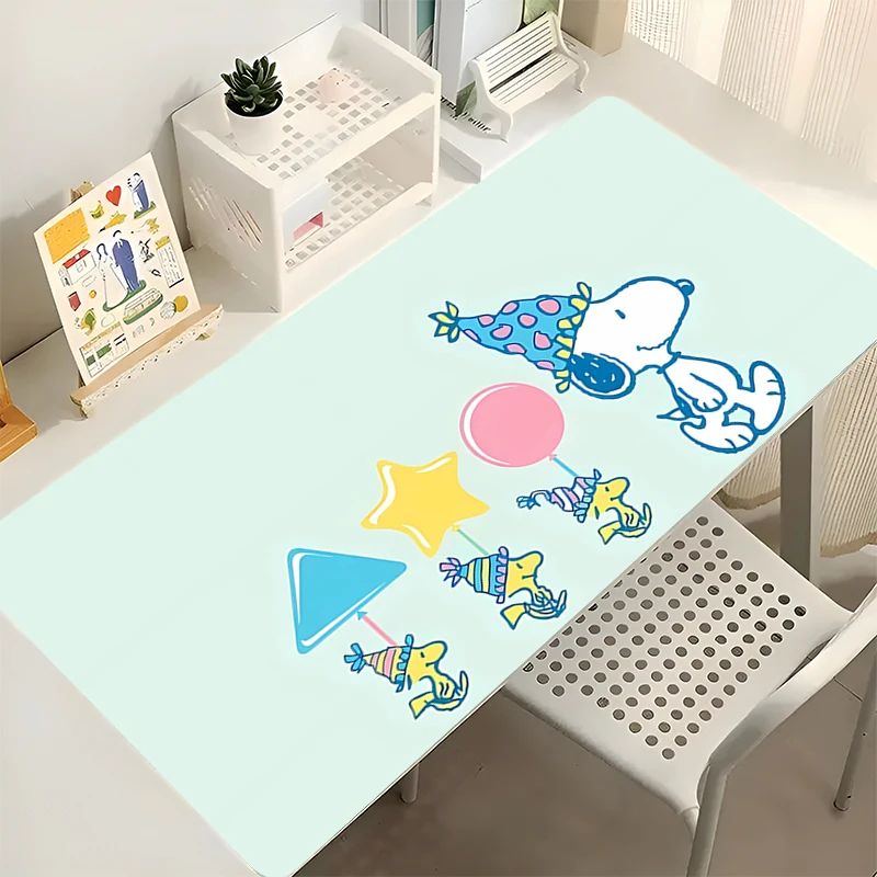 Muismat Snoopy Gamer Computer Speciaal ontworpen Mini Pc Bureaumat Modern tafeltoetsenbord Laptoptapijt XXL Gaming muismat