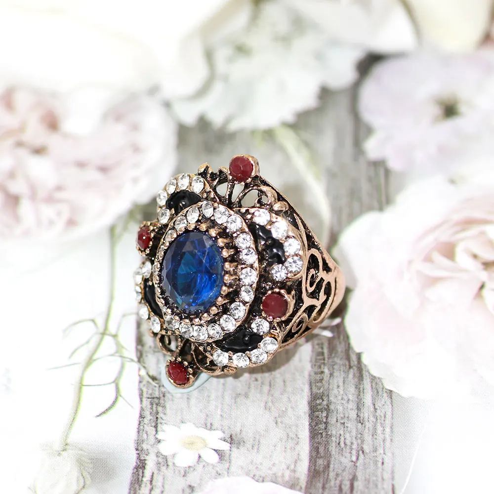 Vintage Turkish Women Ring Retro Flower Bohemia Resin Ring Antique Golden Indian Bride Wedding Jewelry Family Gift Sunspicems