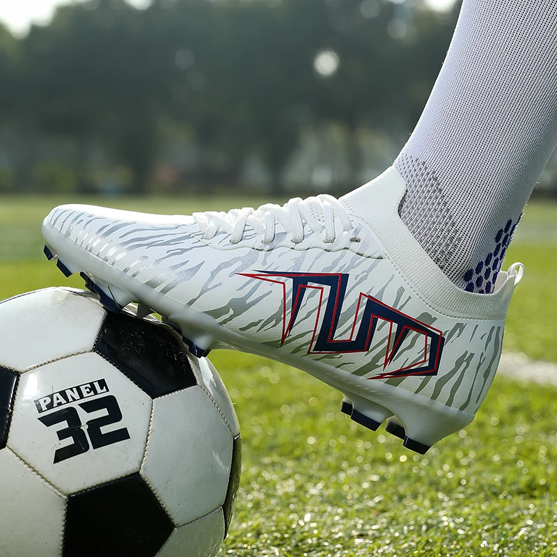 

2220. Футбольные бутсы с шипами для уличного газона. Противоскользящая и износостойкая спортивная обувь. Легкая и дышащая тренировочная обувь.