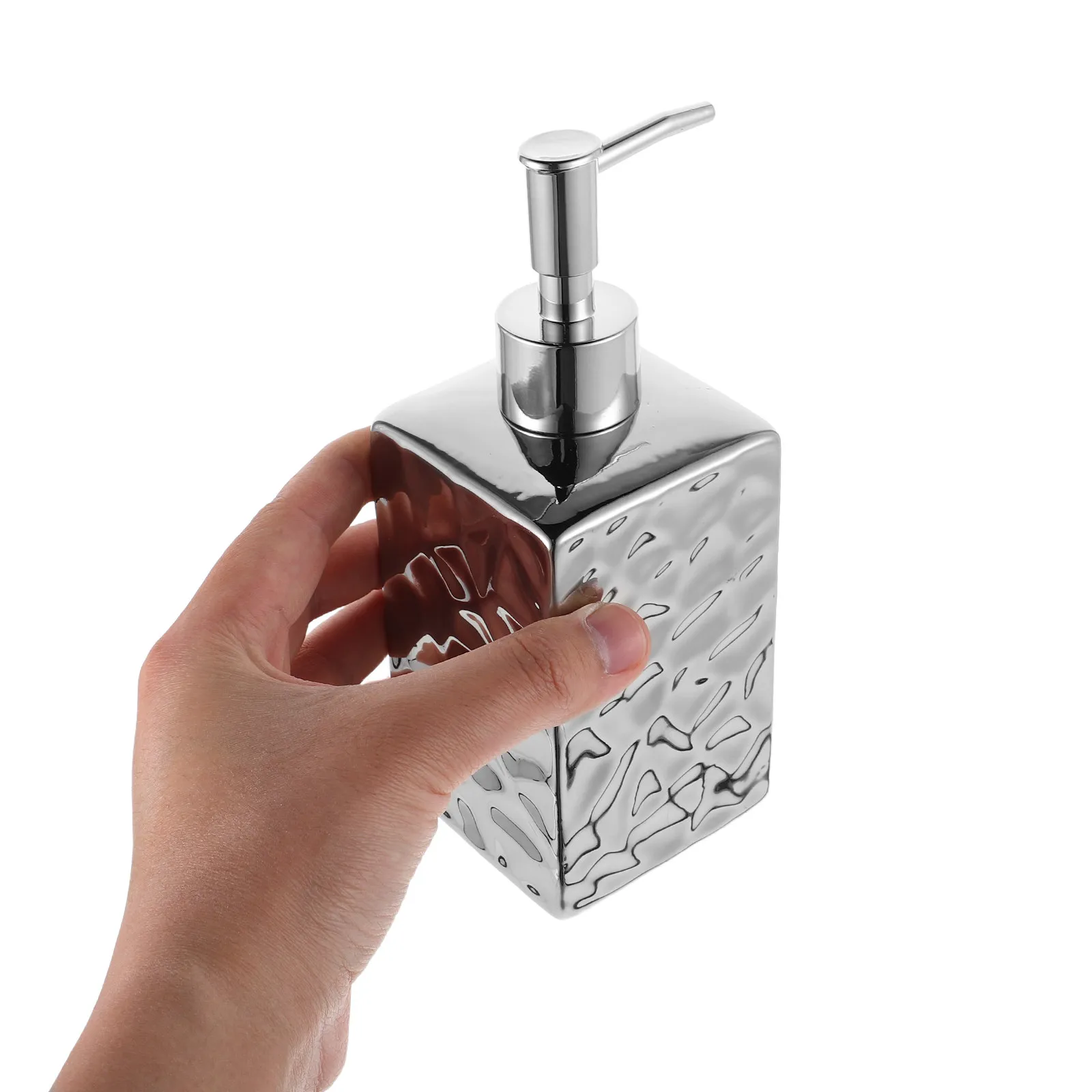 

Metal Plastic Bathroom Dispensing Bottle Sleek Design Pump Dispenser for Lotion Shampoo Soap Hotel Grade Hand Soap Accessories