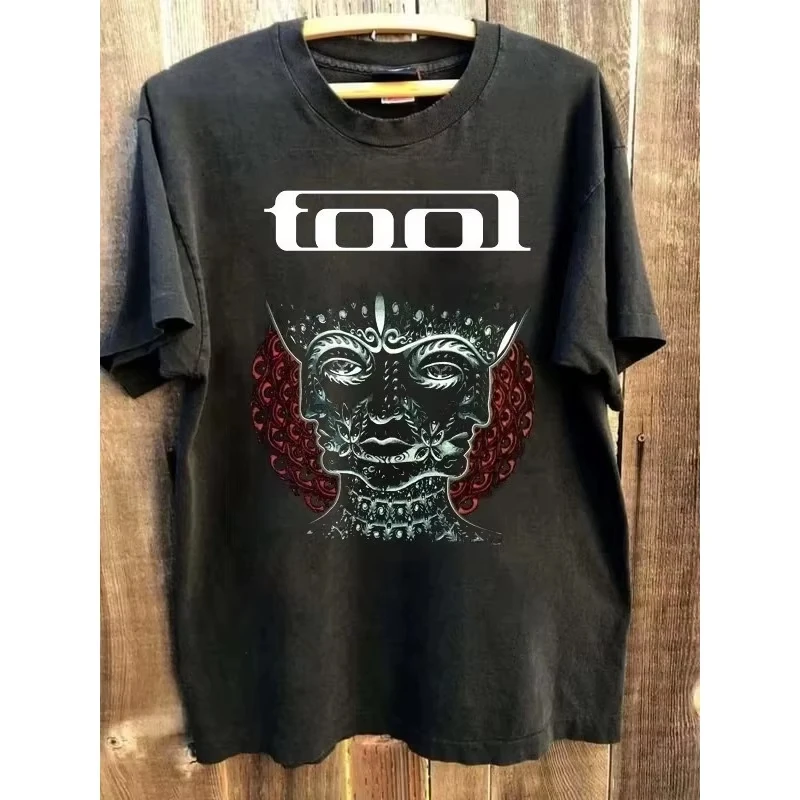 Spring and summer season short sleeved black classic shirt pattern T-shirt men's T-shirt tool rock metal band tour music