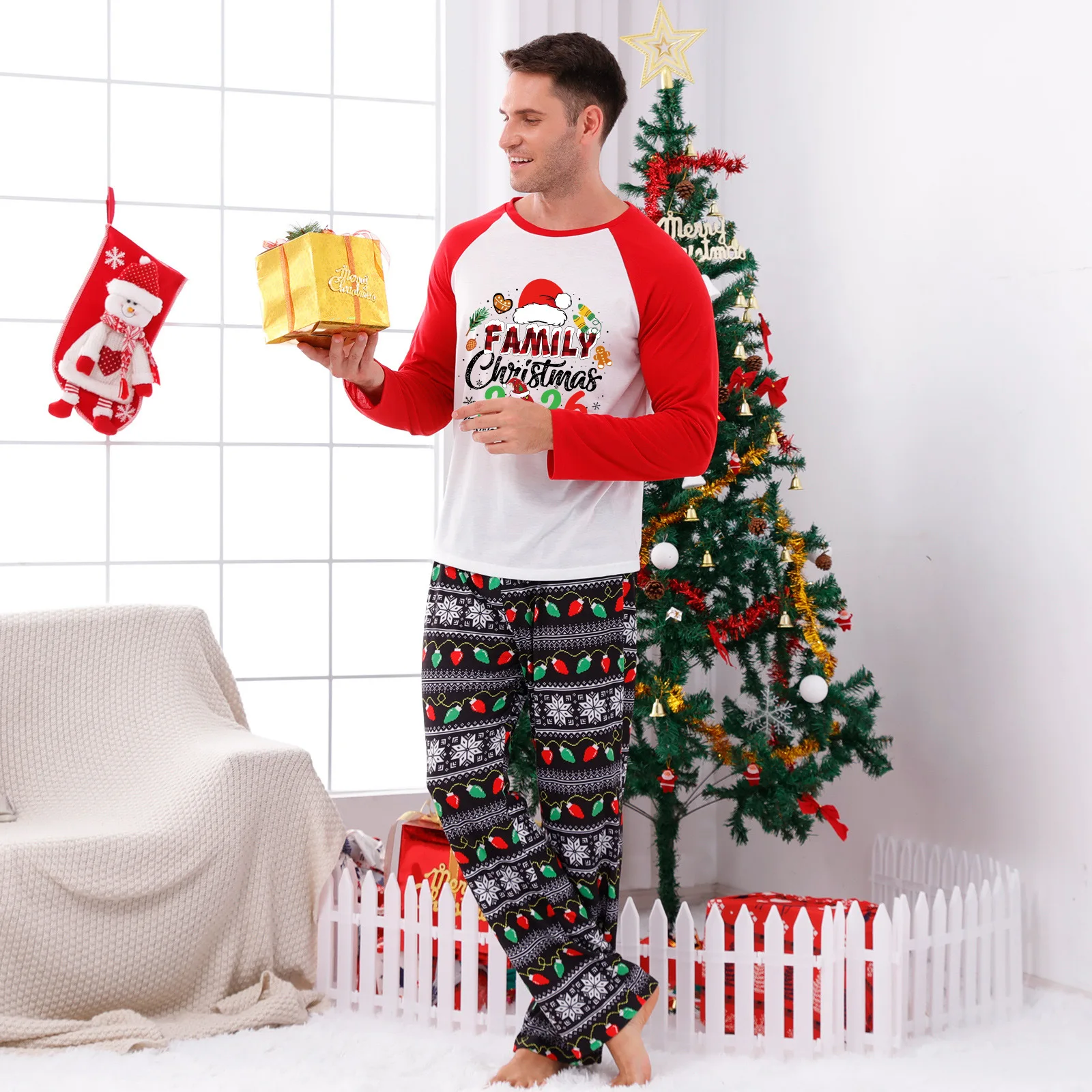 2026 Merry Christmas Family Matching Outfits Cartoon Print Pajamas Set Adults Kids Clothing Sets Baby Romper Pijamas Xmas Look