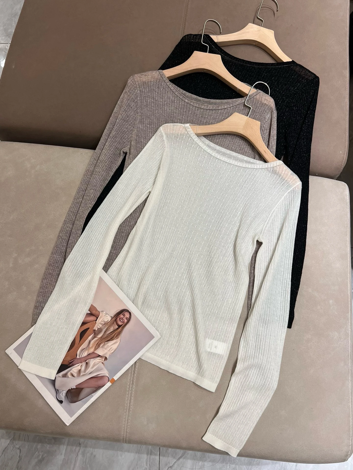 

Ele Тонкий блестящий шелковый шерстяной длинный вязаный свитер Све, удобный базовый слой, круглый воротник на резинке, женская мода...