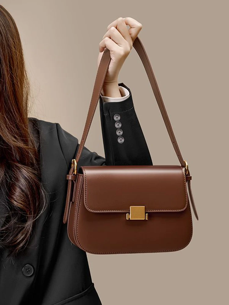 

High-grade niche design armpit bag leather women's bag 2024 new fashion tofu bag single shoulder crossbody bag