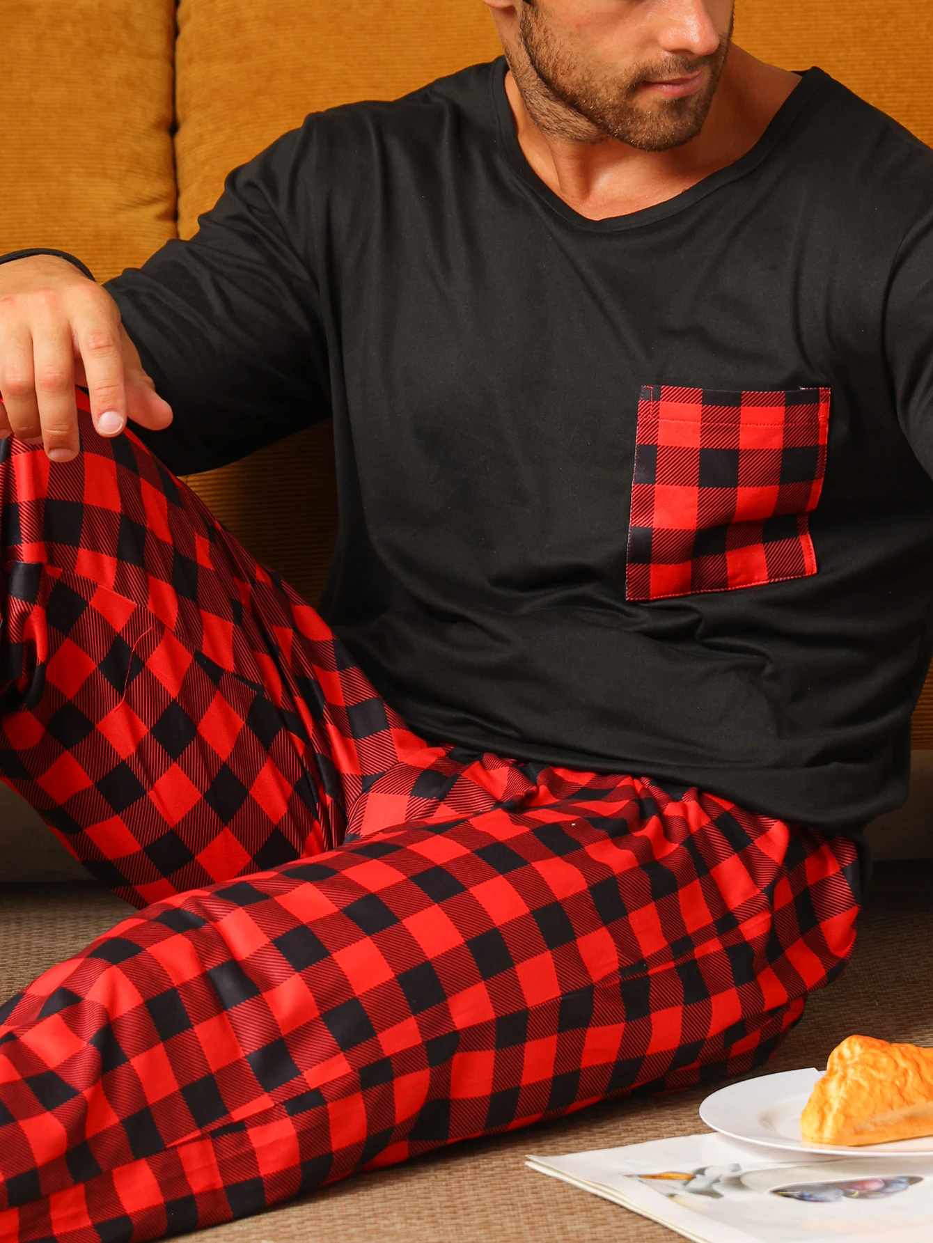 Two piece sets men\'s pajamas autumn and winter long sleeved pants checkered sleepwear set