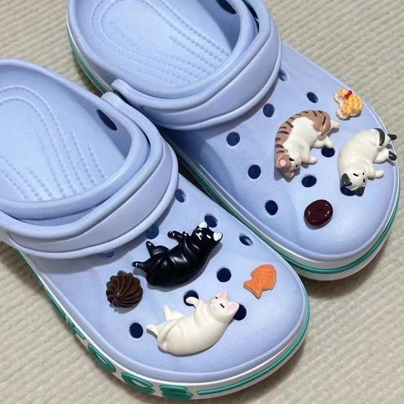 8Pcs Summer Fashion Shoe Charms for Sandals Clogs Set DIY Accessories Cute Cartoon Animals Shoes Buckle Decorations Gifts