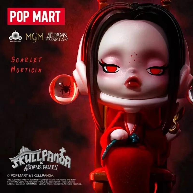 POPMART Skullpanda Addams Family Series صندوق أعمى مفاجأة صندوق غامض تخمين حقيبة اللعب Kawaii Sp تمثال نموذج ديكور هدية عصرية