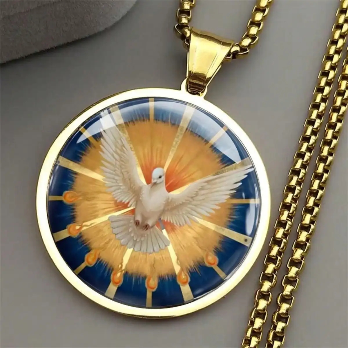 1 Piece Holy Spirit White Dove Pendant Necklace, Gold Plated Religious Peace Symbol Jewelry, Perfect Gift for Faith Believers Daily Wear