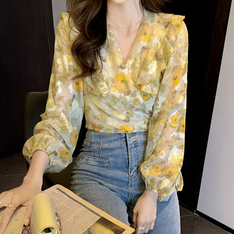 

Yellow flower chiffon shirt women's 2022 spring and summer new French lace short ruffled gentle wind super fairy top