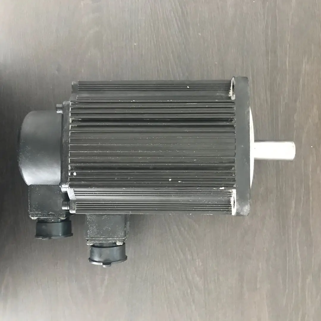 Servomotor AC 1FL5066-0AC21-0AG0, en buen estado