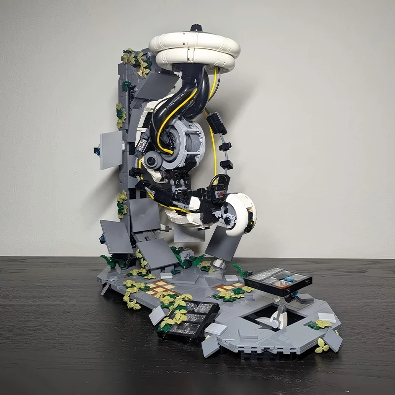 

New 1867PCS MOC GLaDOS - Portal 2 Famous Game Icons Scenario Architecture Building Blocks Model Diy Creative Assembly Toys Gifts