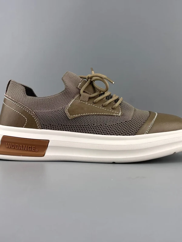 

Летние мужские повседневные туфли из мягкой дышащей кожи, легкие, удобные, с сетчатым верхом, модные, универсальные, без шнурков.