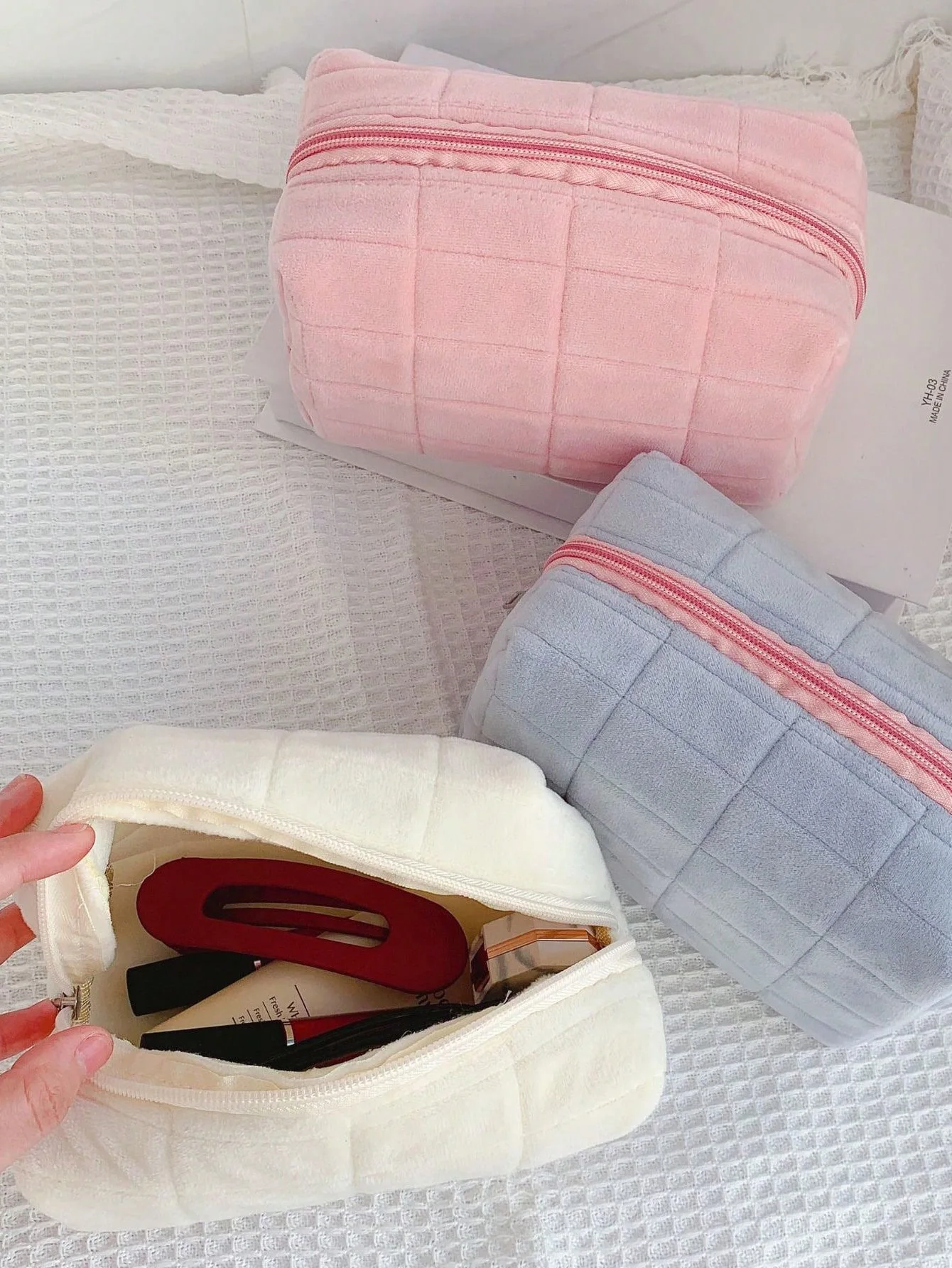 Solid Color Cosmetic Bag, Travel Storage Bag, Portable Large-Capacity Quilted Cute High-Value Pillow Bag, Pencil Case