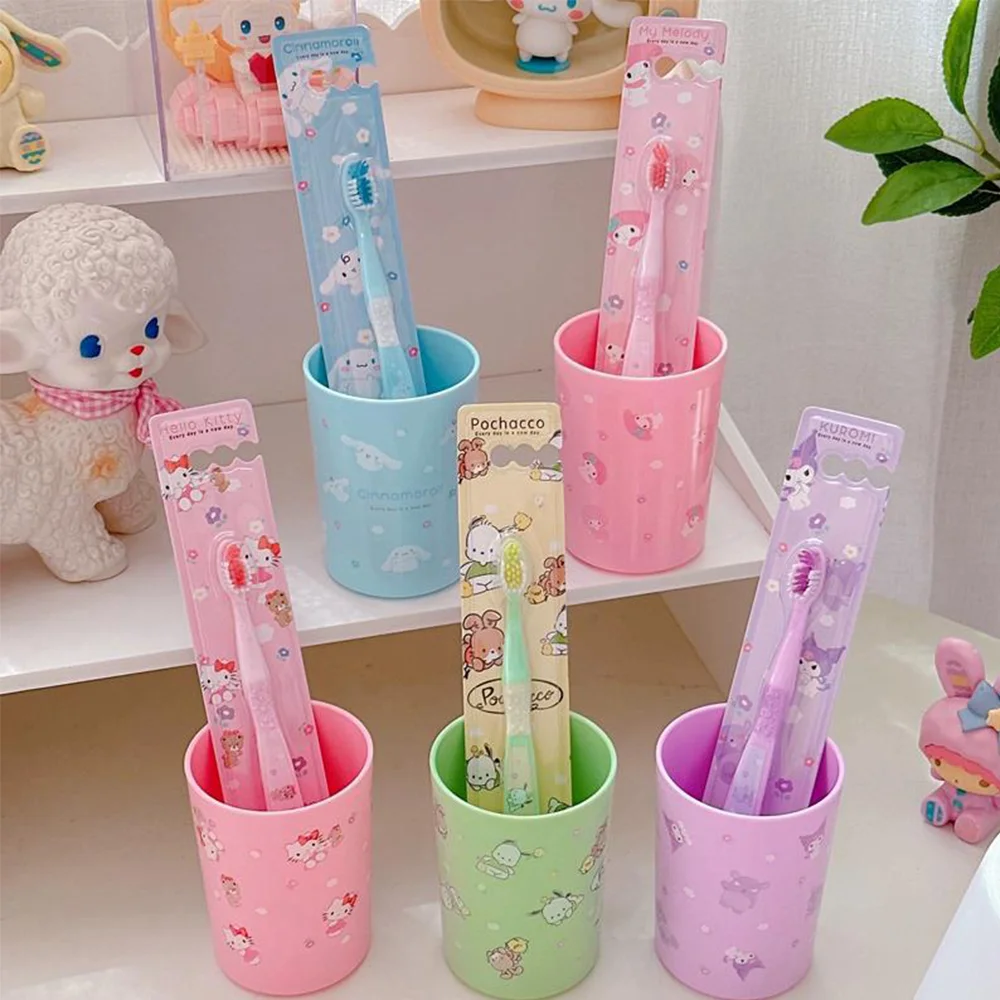 Kawaii Sanrio Toothbrush Kuromi Mouthwash Cup  Cute Hello Kitty My Melody Cinnamoroll Travel Portable Plastic Toothbrush Cup