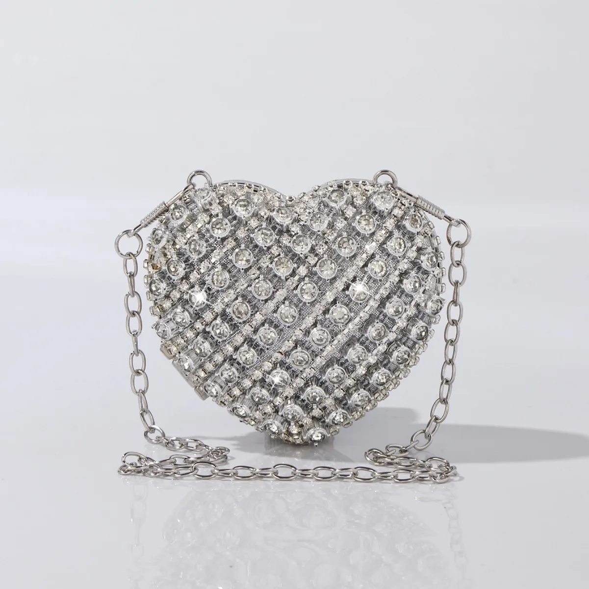 

Shining Silver Diamond Mini Heart Lipstick Bag Clutch Purse For Women Fashion Simple Chain Handbags Party Small Clutches Femme