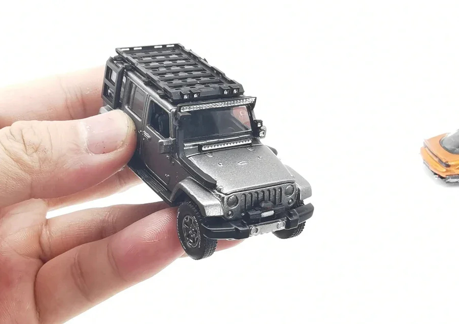 1:64 Manual Off-road Vehicle Model with Simulation Winch Electric Wire Traction Locomotive Garage Scene Decoration YY003