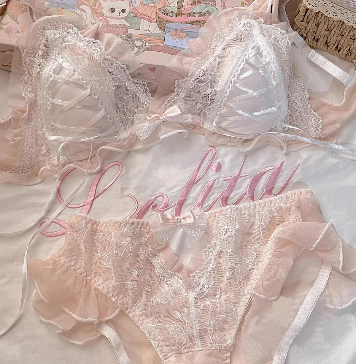 cute lace Lolita girls thin cute lace small bra women triangle cup bra sexy - Image 2