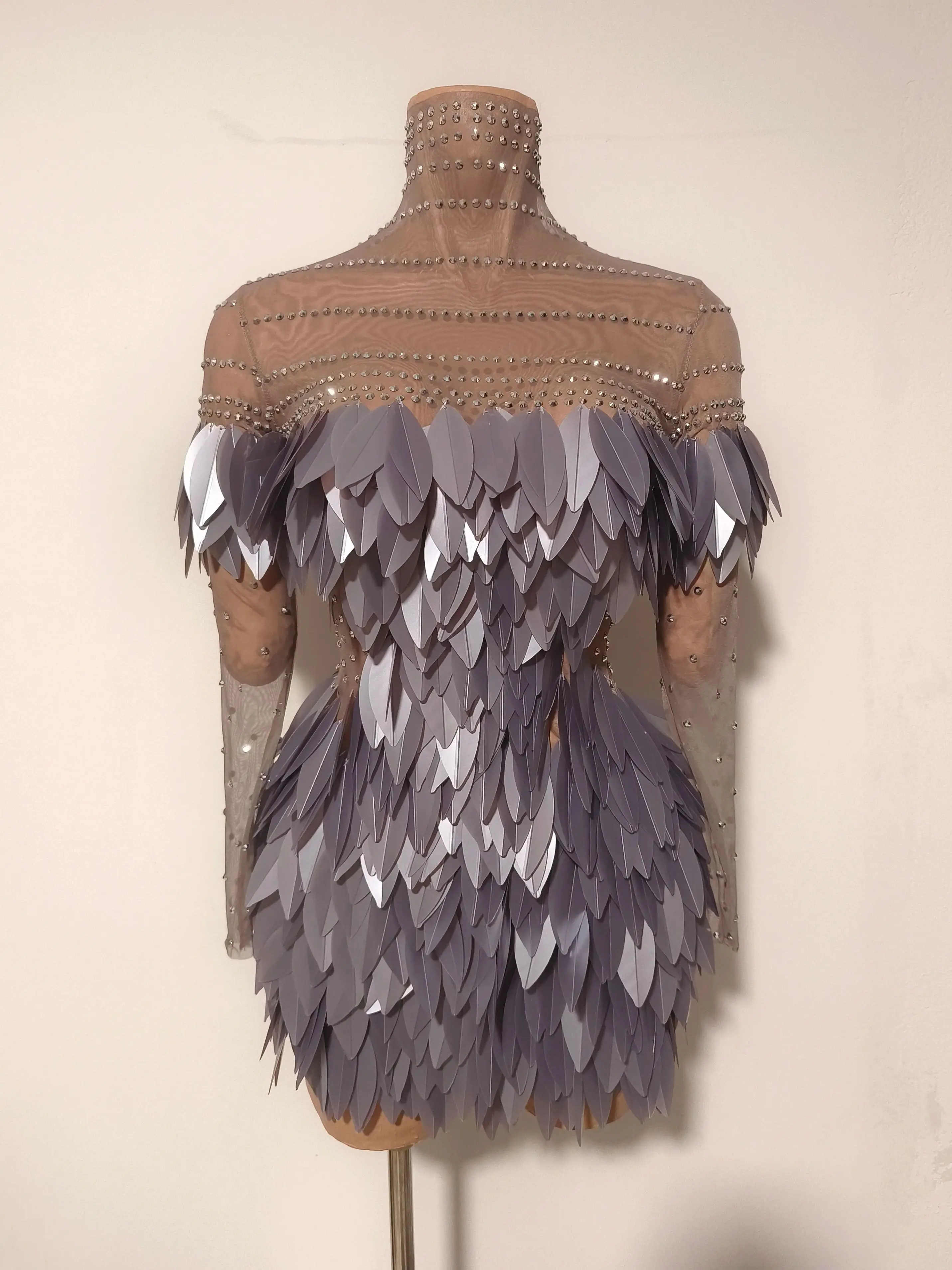 

2026 New Women Sexy Long Sleeve Mesh Crystal Gray Stretchy Long Sleeve Night Club Singer Dancer tage Costume Mini Party Dress