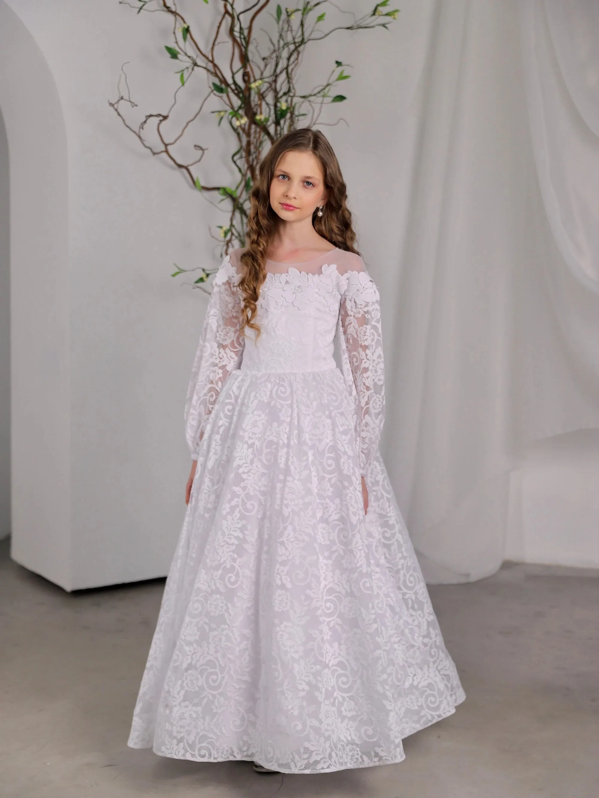 Luxury White Lace Flower Girl Dress Round Neck Bubble Long Sleeved 3D Floral Trailing Fluffy Dress For Girls' First Communion
