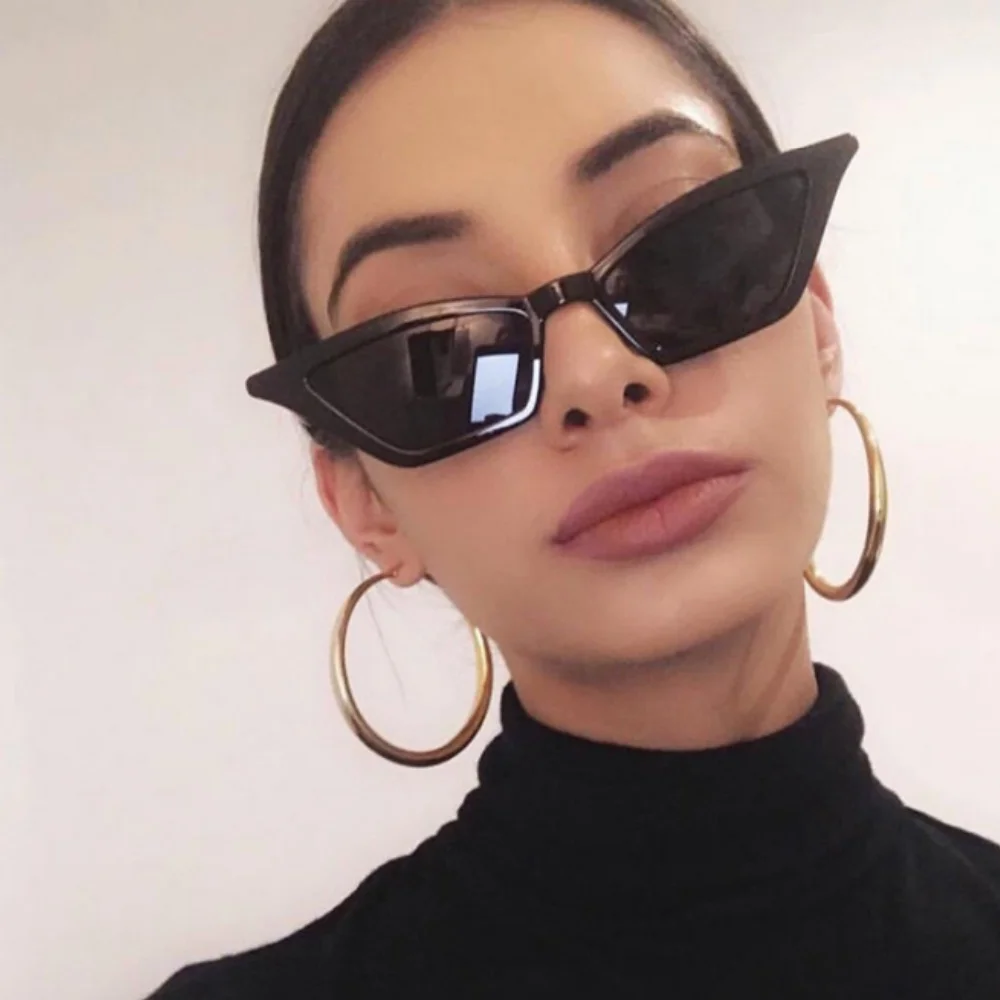 KLASSNUM Cat Eye Sunglasses Women Punk 2026 Trend Triangle Small Frame Driving UV400 Sun Glasses Vintage Brand Design Eyewear
