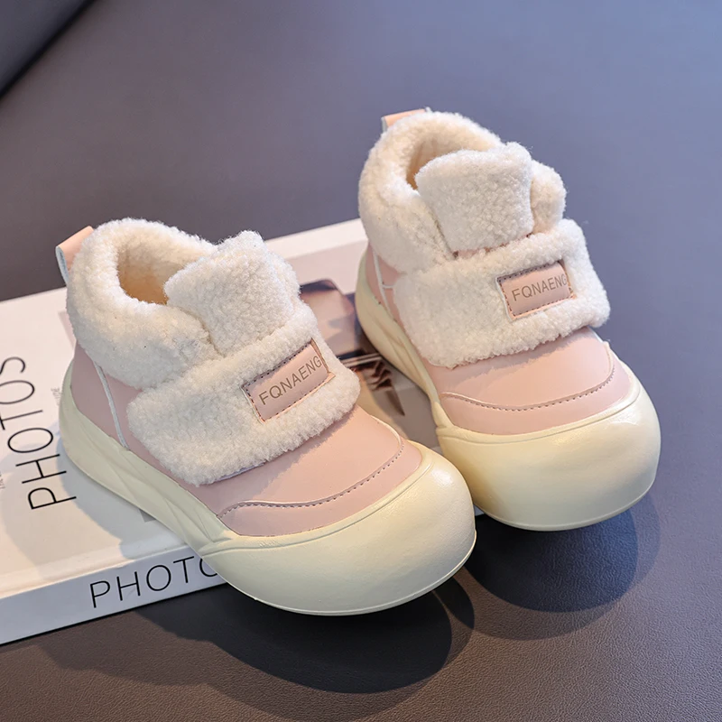 أحذية قطنية للفتيات لشتاء 2025 طراز جديد للأولاد من القطيفة عالية الجودة ونعل سميك دافئ أحذية ثلج من القطيفة بشريط فيلكرو #4