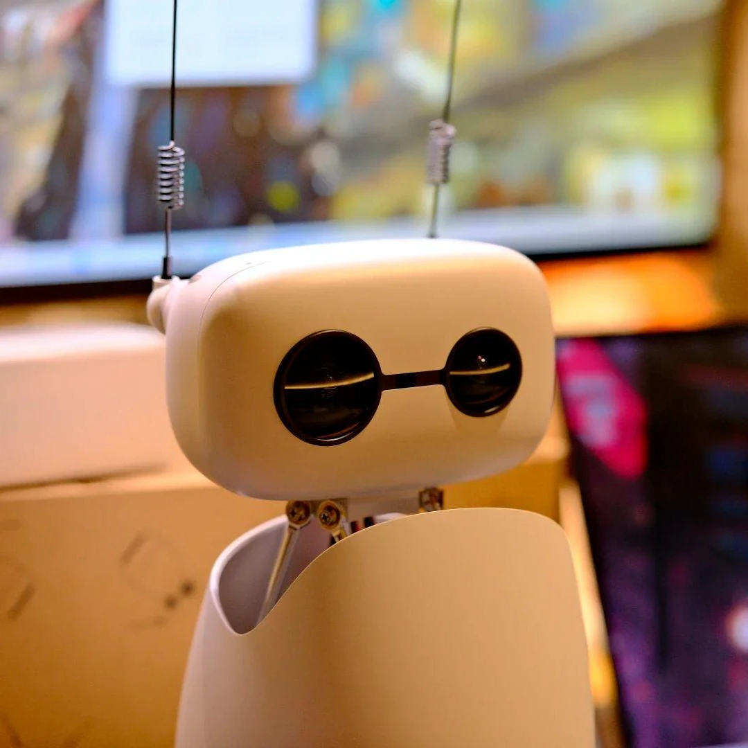 Hugging Face Reachy Mini Robot Custom Artificial Intelligence Voice Dialogue Emotional Companionship Cute Accessories Decoration