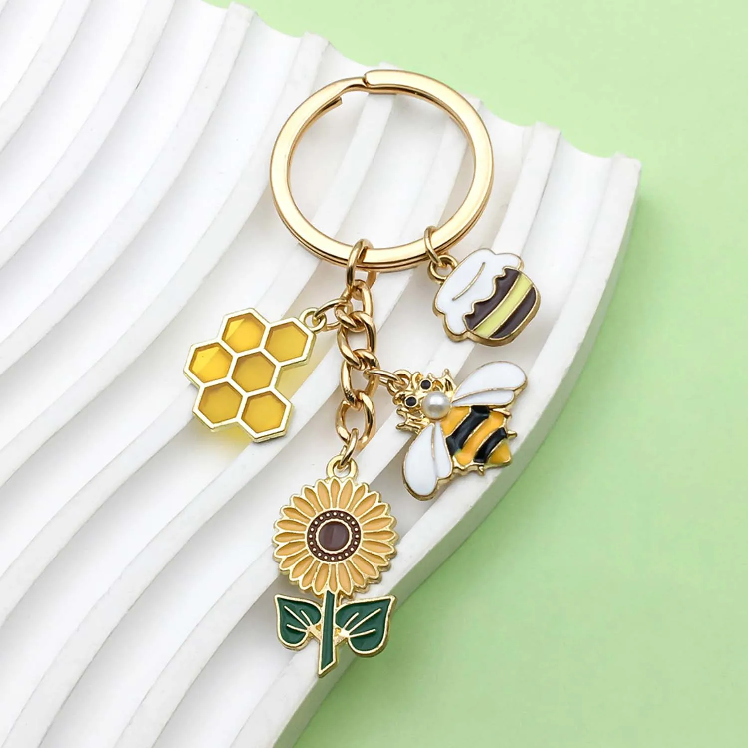 1pc Fashion Enamel Sunflower, Bee, Honey Keychain, Alloy Plant Insect Key Ring for Car Keys, Backpacks, Wallets