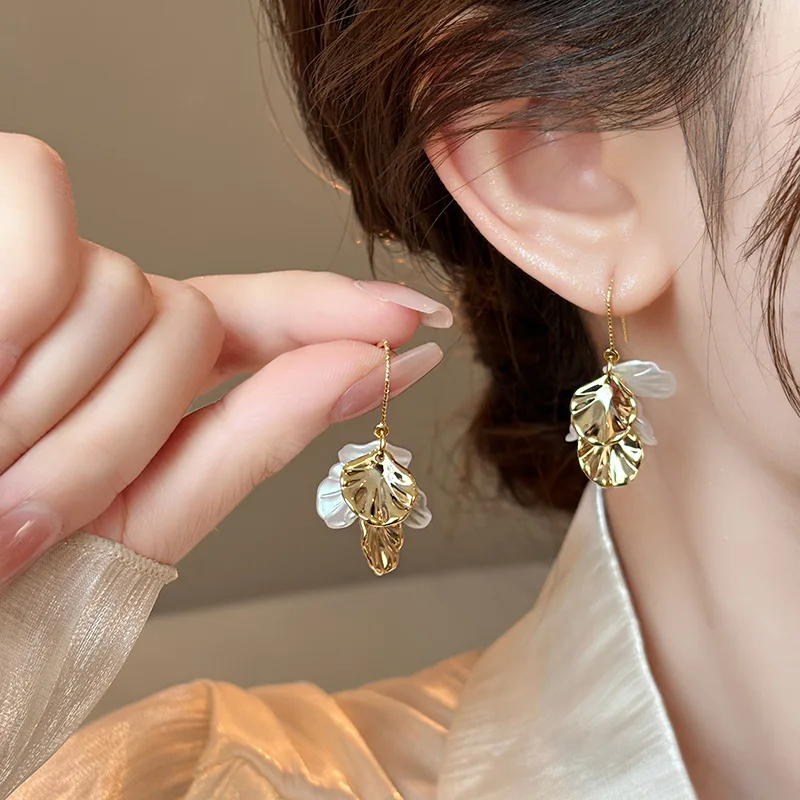 Korean temperament Elegant Flower Flow Pendant Earrings for 2024 Fashion Jewelry For Women's Girl Sexy Accessories