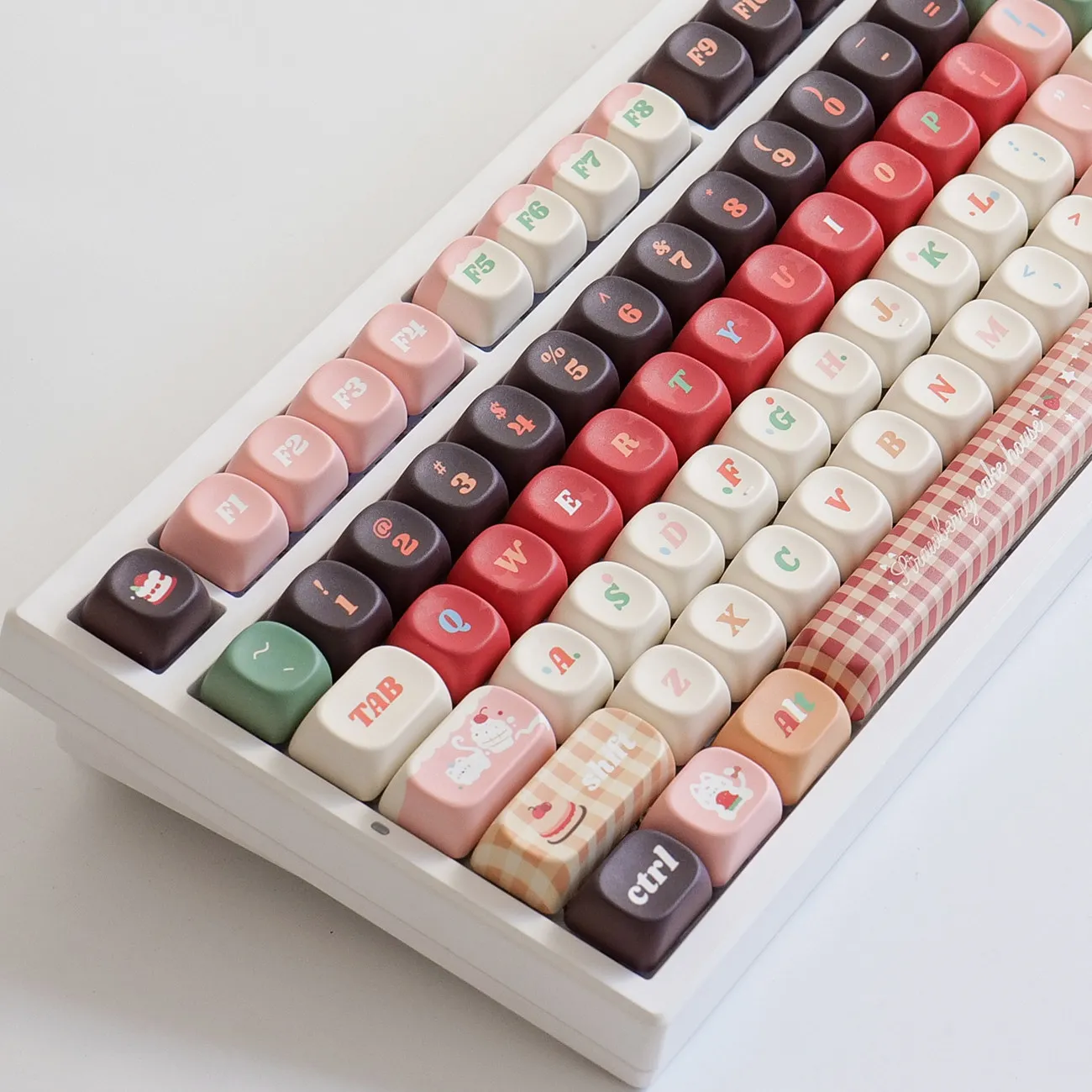 MAIMOOO Strawberry Chocolate Cake Keycap MOA Profile132Keys PBT Thermal Sublimation Custom Keycaps for Mechanical Keyboard Gifts
