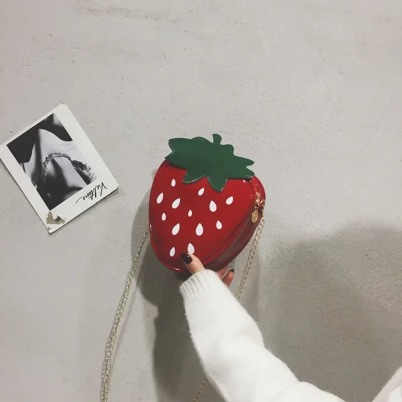 Borsa a tracolla da donna borsa a tracolla a forma di fragola borsa a tracolla a catena in pelle Pu di nuova moda ragazze borse e borsetta di frutta