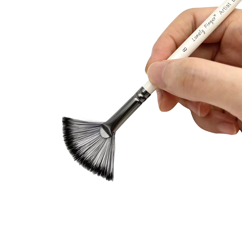 Рисунок 4 - мягкие нейлоновые кисти для ри