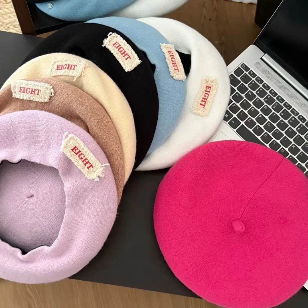 

Осенне-зимний берет для женщин — вышитая лоскутная и надпись, милая шляпа художника, повседневная одежда, новинка 2025 года, берет