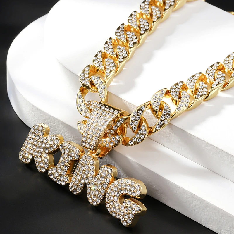 Hip Hop Personalized Cool KING Letter Pendant Necklace Men Trendy Cuban Link Chain Alloy Metal Necklace Punk Fashion Jewelry