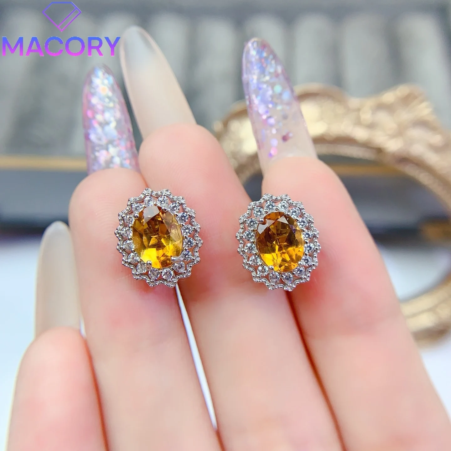 New Natural Yellow Crystal Stud Earrings for Women Rich Color High Quality Exquisitely Enhancing Elegance