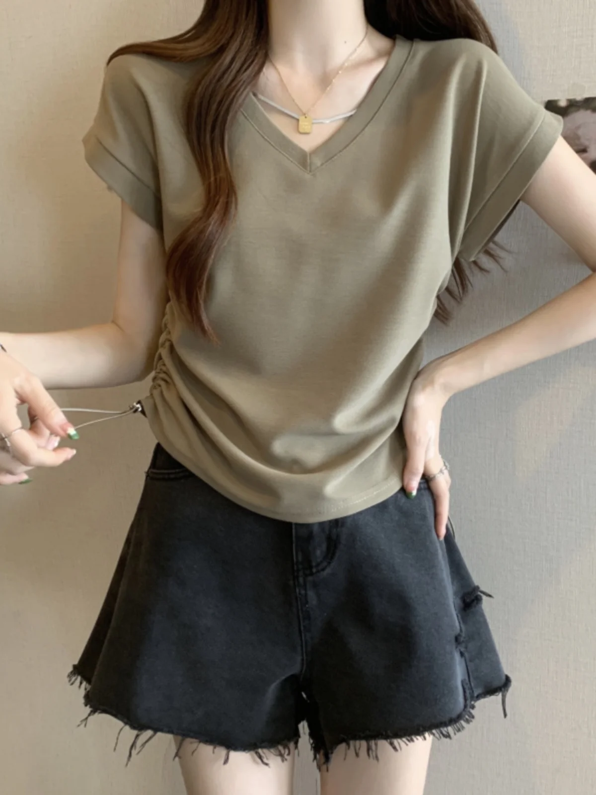 

Summer Women's V-Neck Short Sleeve T-Shirt Design Sense Shoulder Width Regular Loose Style Korean Version Big Size plus Size